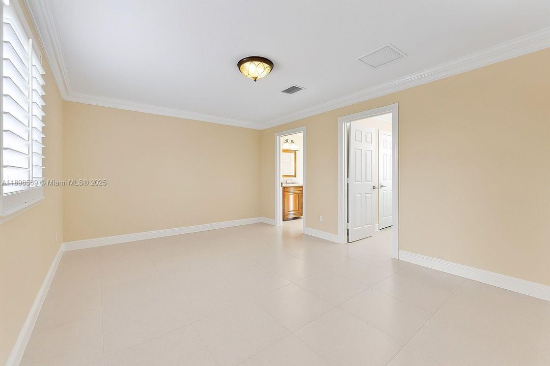 For Sale: $689,000 (4 beds, 2 baths, 1840 Square Feet)