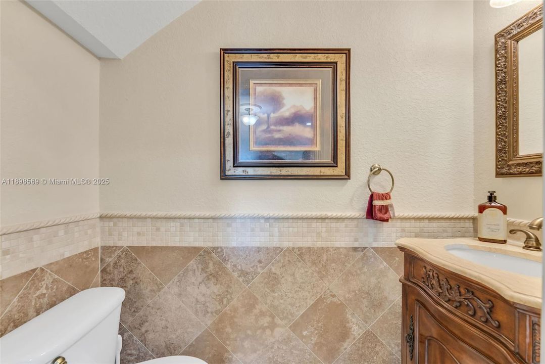 For Sale: $689,000 (4 beds, 2 baths, 1840 Square Feet)