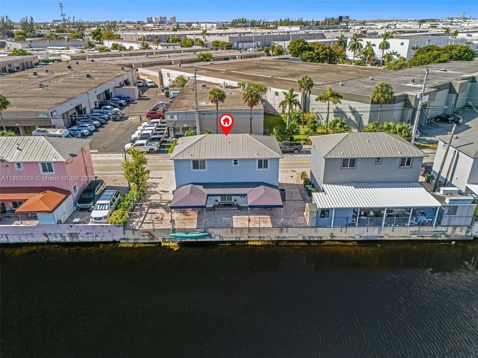 For Sale: $689,000 (4 beds, 2 baths, 1840 Square Feet)