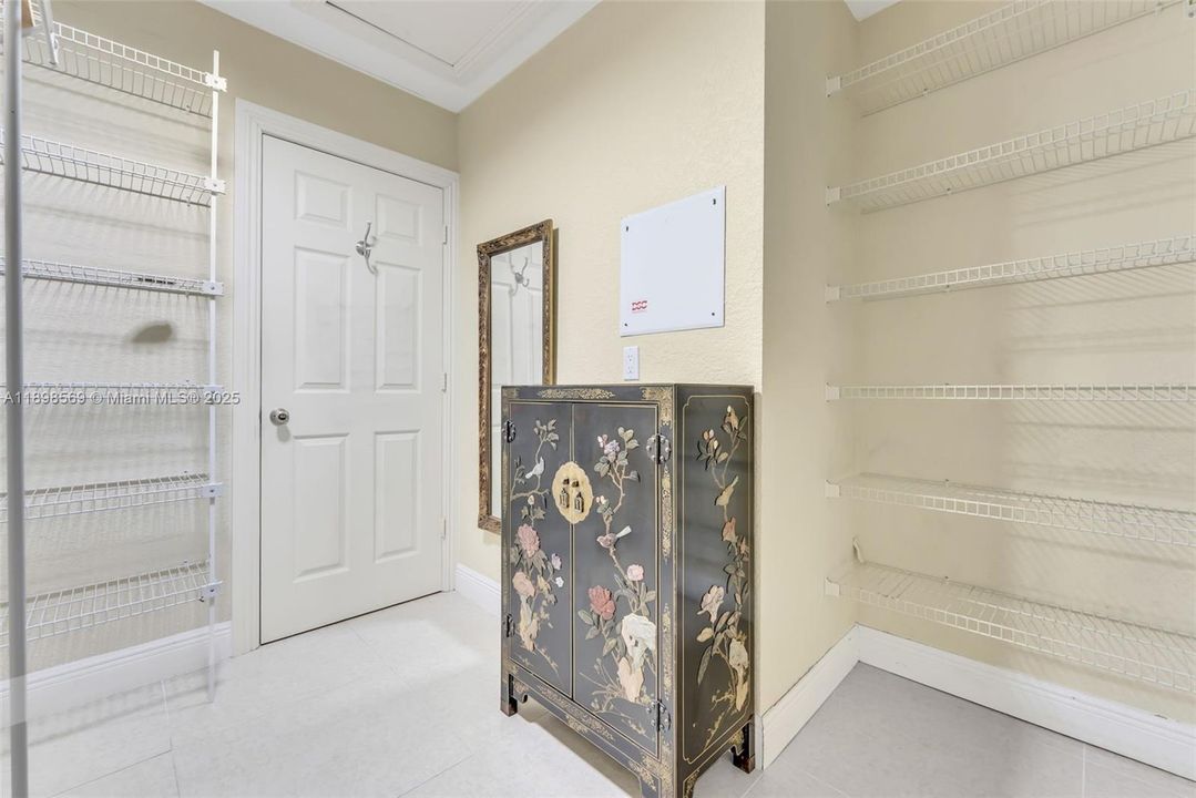 For Sale: $689,000 (4 beds, 2 baths, 1840 Square Feet)