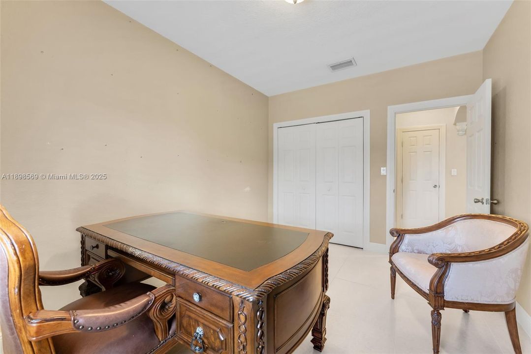 For Sale: $689,000 (4 beds, 2 baths, 1840 Square Feet)