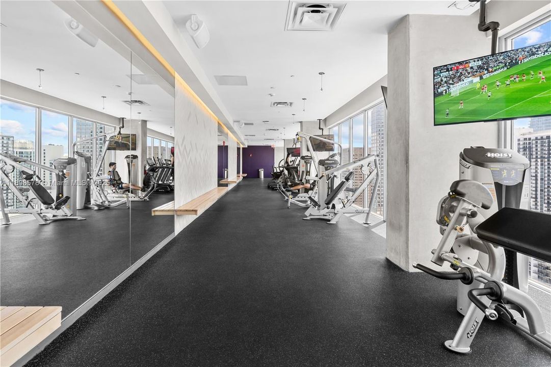 最近售出: $385,000 (2 贝兹, 1 浴室, 736 平方英尺)