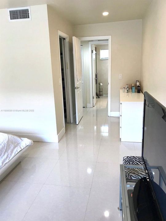 Activo con contrato: $189,000 (1 camas, 1 baños, 841 Pies cuadrados)