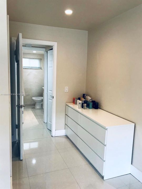 Activo con contrato: $189,000 (1 camas, 1 baños, 841 Pies cuadrados)