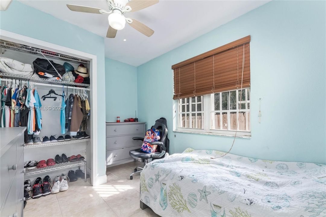 For Sale: $745,000 (5 beds, 2 baths, 2006 Square Feet)