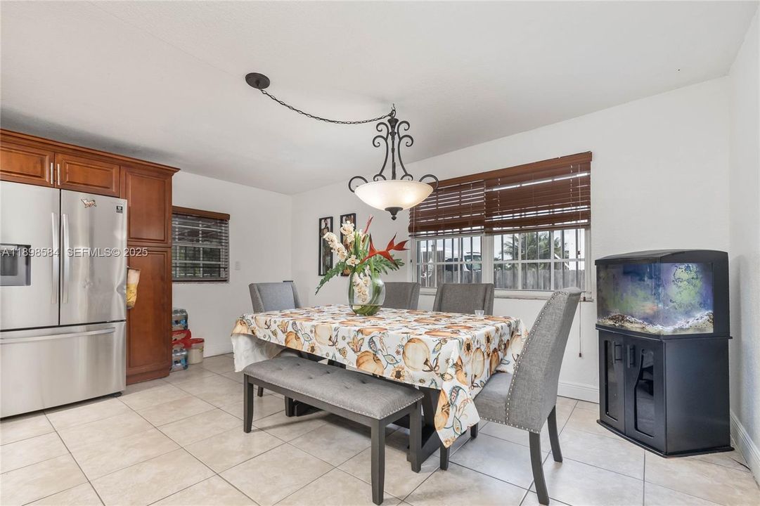 For Sale: $745,000 (5 beds, 2 baths, 2006 Square Feet)