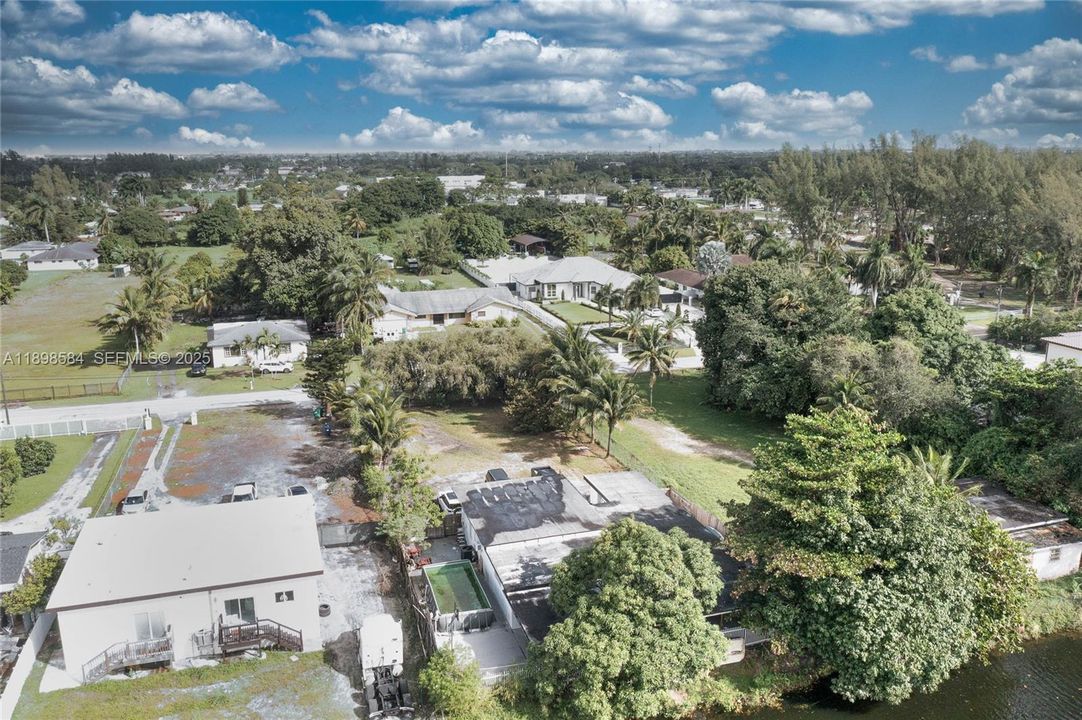 For Sale: $745,000 (5 beds, 2 baths, 2006 Square Feet)