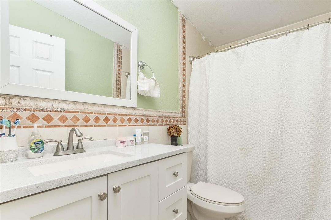 For Sale: $745,000 (5 beds, 2 baths, 2006 Square Feet)