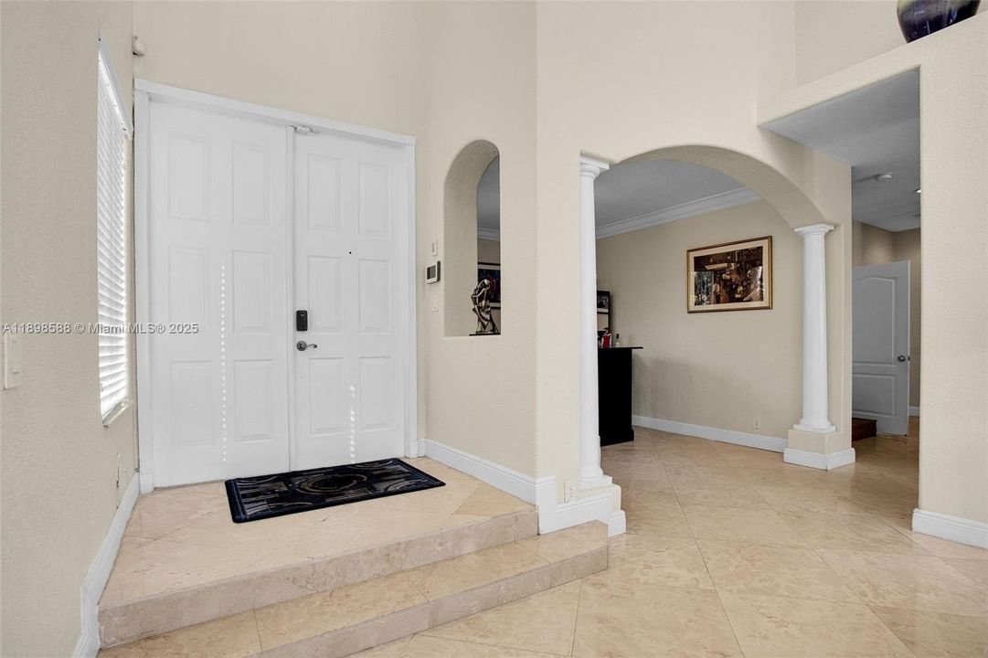 待售: $950,000 (5 贝兹, 3 浴室, 2894 平方英尺)