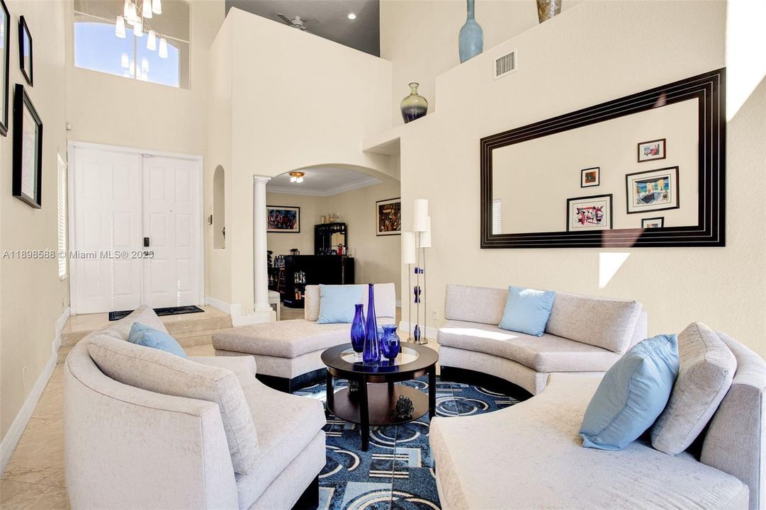 待售: $950,000 (5 贝兹, 3 浴室, 2894 平方英尺)