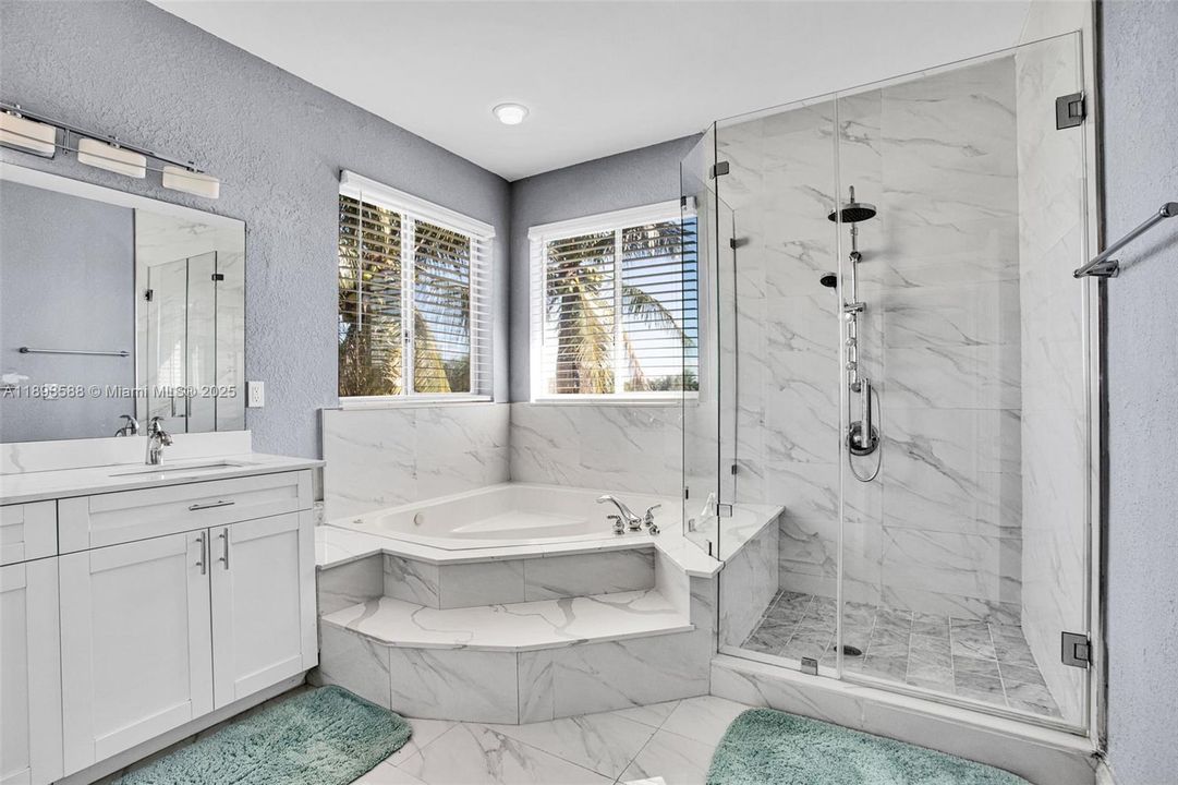 待售: $950,000 (5 贝兹, 3 浴室, 2894 平方英尺)