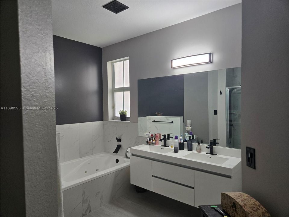 For Sale: $930,000 (4 beds, 3 baths, 2144 Square Feet)