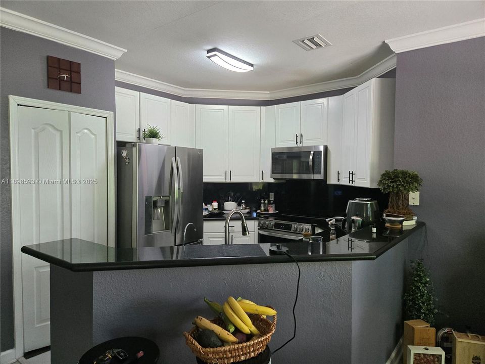 For Sale: $930,000 (4 beds, 3 baths, 2144 Square Feet)