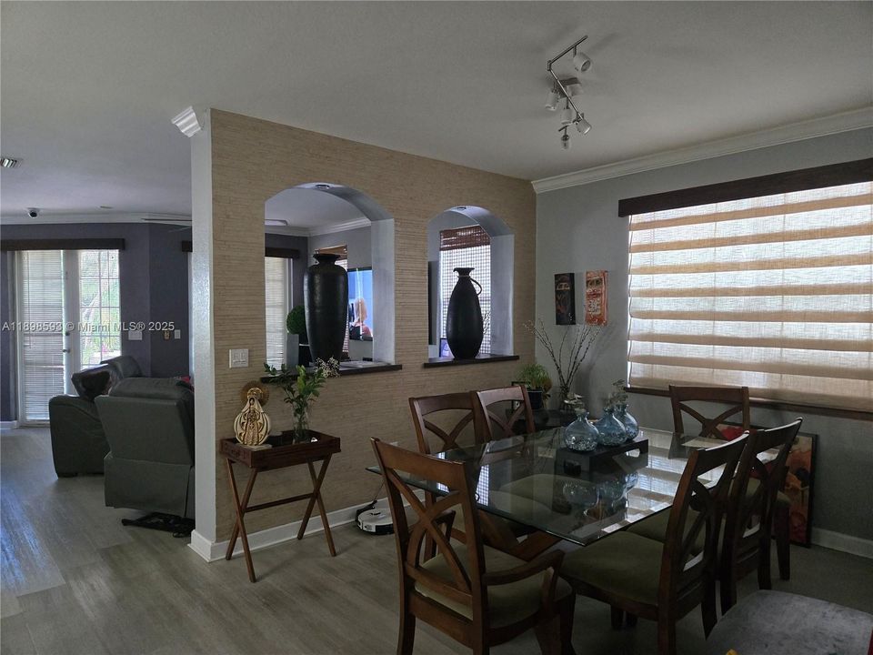 For Sale: $930,000 (4 beds, 3 baths, 2144 Square Feet)