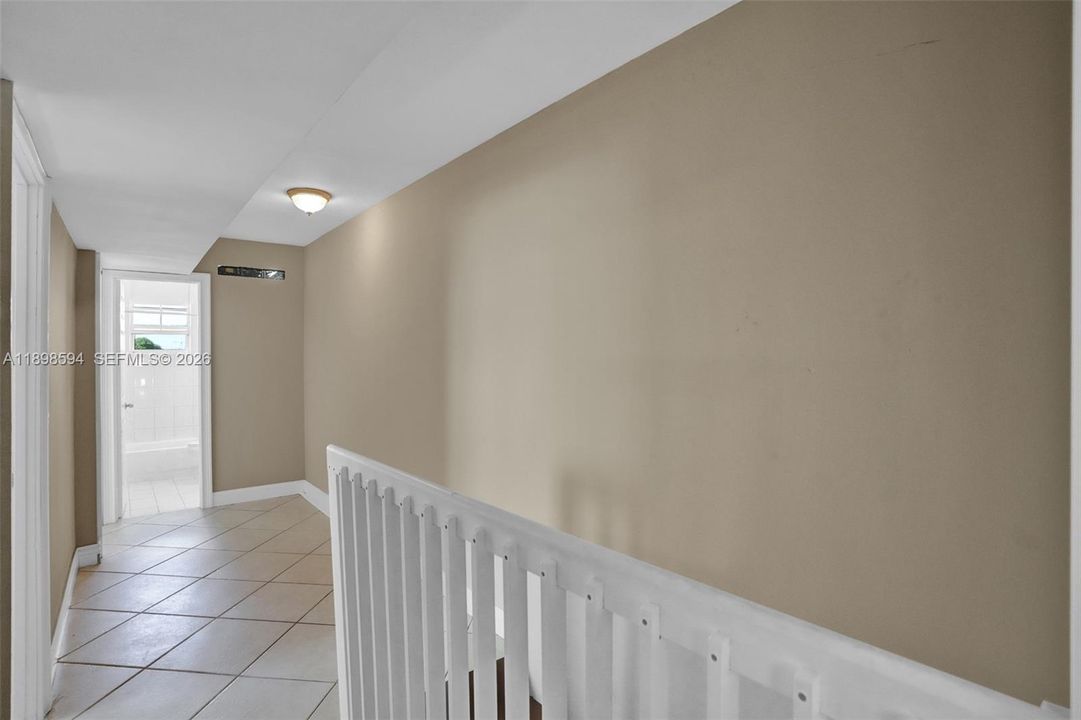 En Venta: $390,000 (3 camas, 2 baños, 2010 Pies cuadrados)