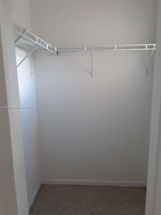 待售: $579,500 (5 贝兹, 3 浴室, 2070 平方英尺)