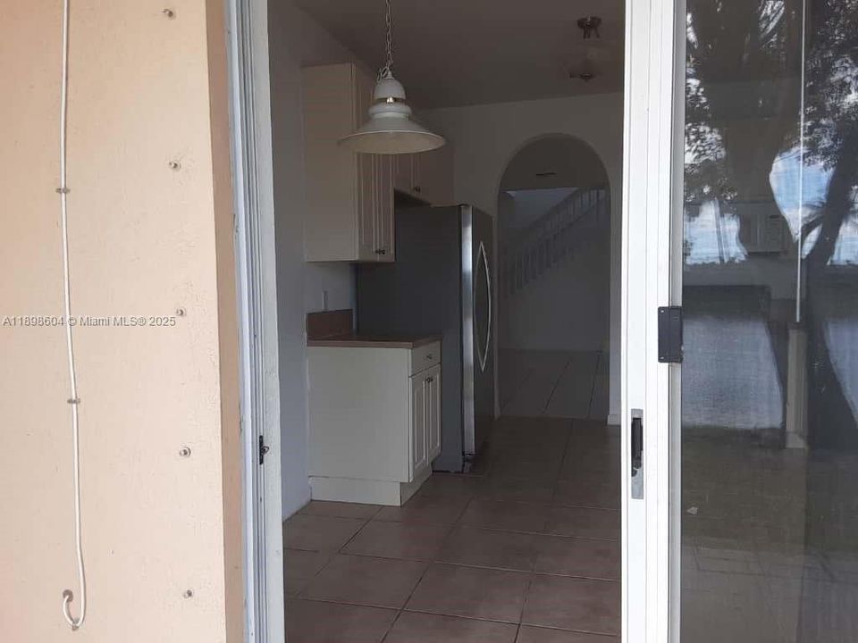 待售: $579,500 (5 贝兹, 3 浴室, 2070 平方英尺)