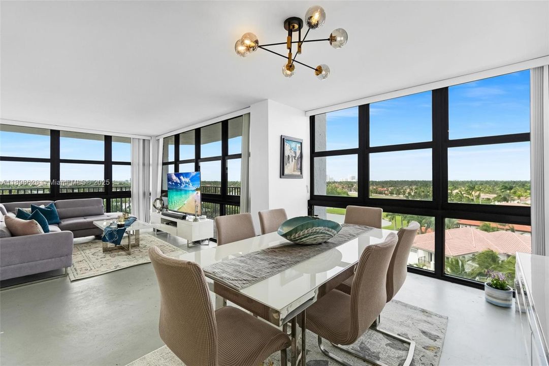 For Sale: $435,000 (2 beds, 2 baths, 1430 Square Feet)