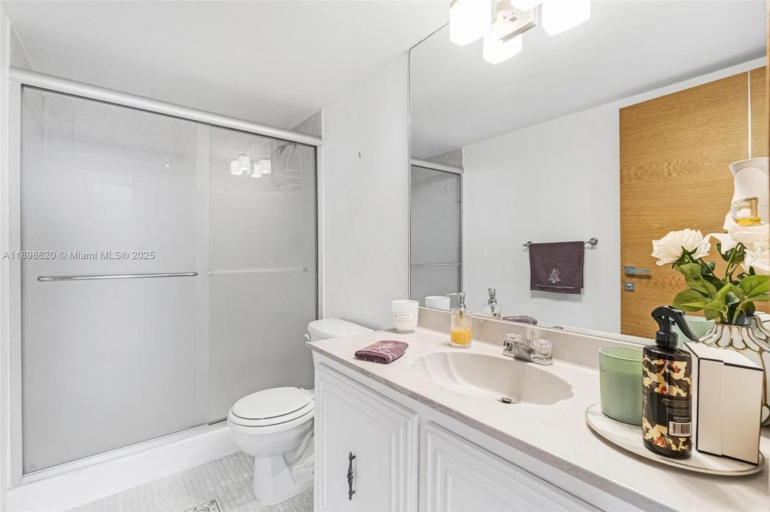 For Sale: $435,000 (2 beds, 2 baths, 1430 Square Feet)