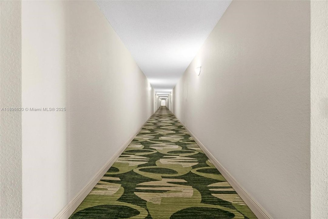 For Sale: $435,000 (2 beds, 2 baths, 1430 Square Feet)