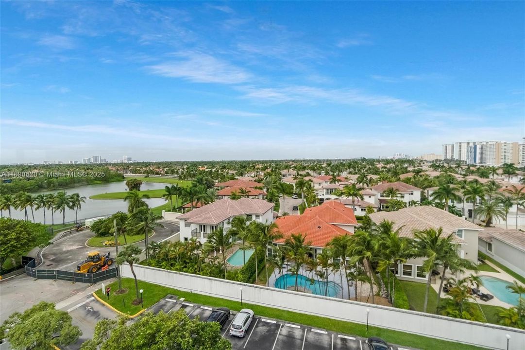 For Sale: $435,000 (2 beds, 2 baths, 1430 Square Feet)