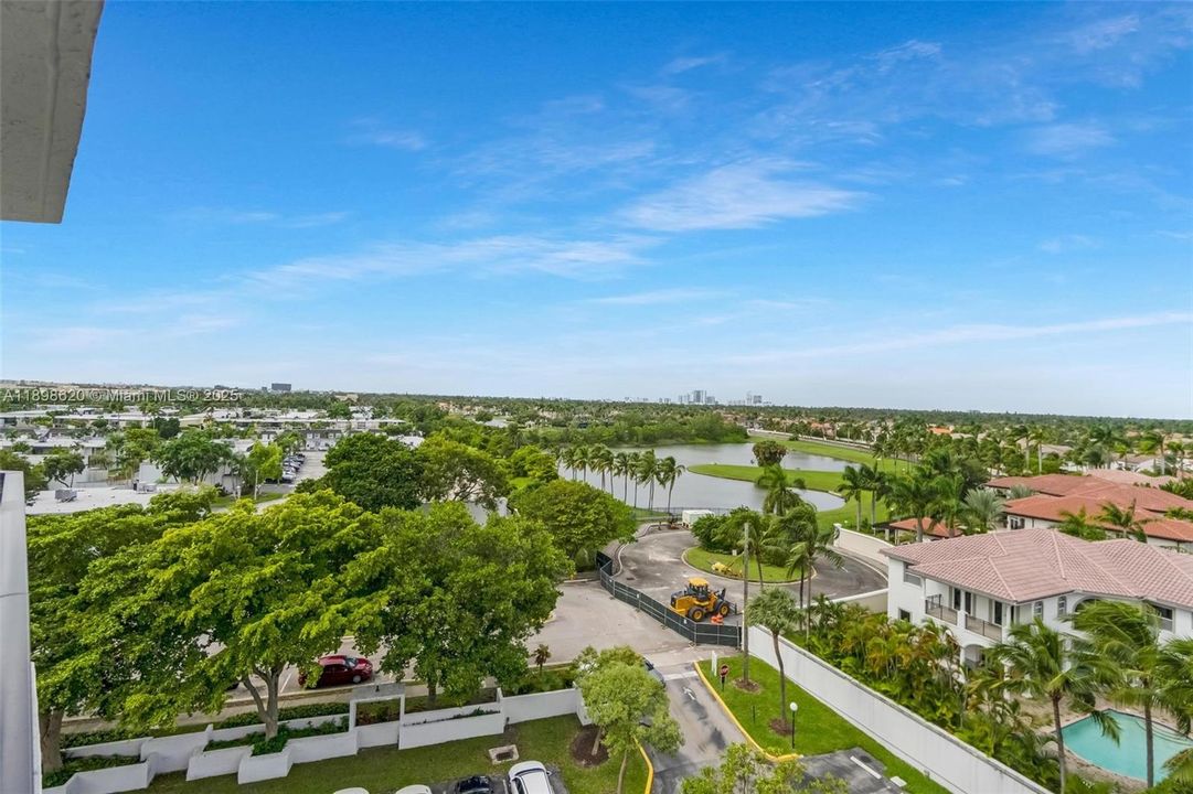 For Sale: $435,000 (2 beds, 2 baths, 1430 Square Feet)