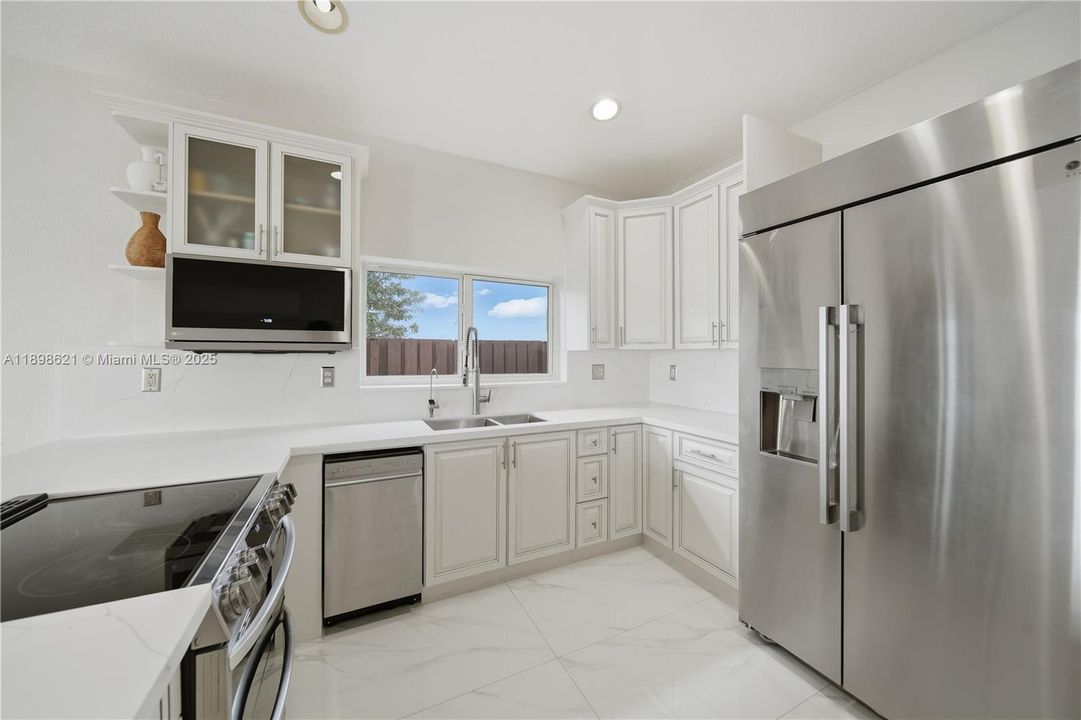 Active With Contract: $799,000 (3 beds, 2 baths, 1759 Square Feet)