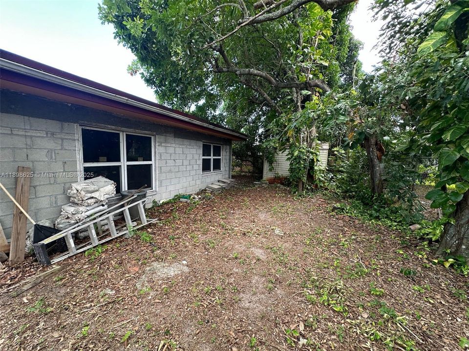 Недавно продано: $375,000 (3 спален, 2 ванн, 1803 Квадратных фут)