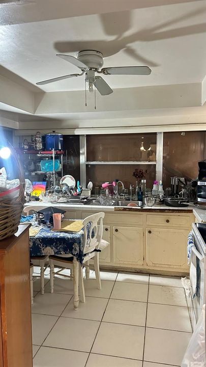 Недавно продано: $375,000 (3 спален, 2 ванн, 1803 Квадратных фут)