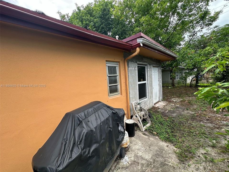 Недавно продано: $375,000 (3 спален, 2 ванн, 1803 Квадратных фут)