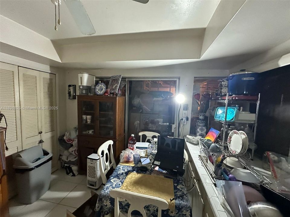 Недавно продано: $375,000 (3 спален, 2 ванн, 1803 Квадратных фут)