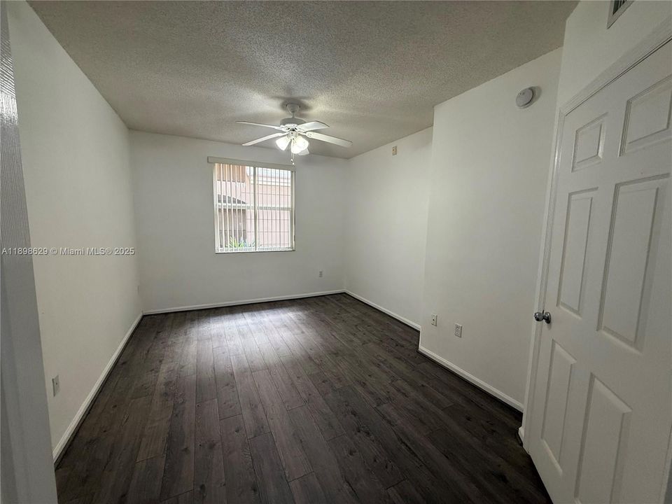 For Rent: $2,000 (1 beds, 1 baths, 673 Square Feet)