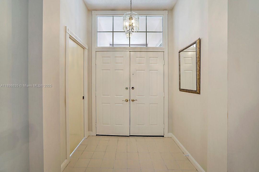 Vendido Recientemente: $449,000 (3 camas, 2 baños, 2017 Pies cuadrados)