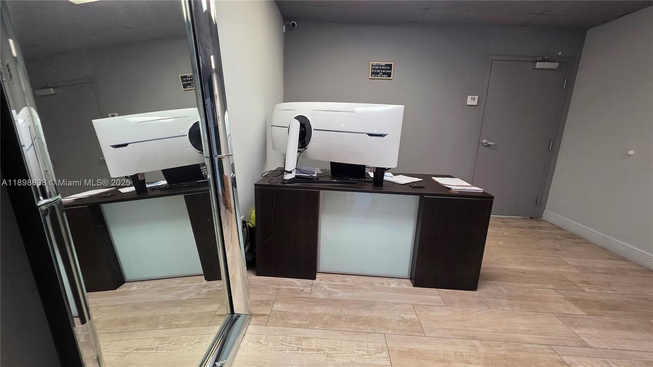 出租: $19,850 (0 贝兹, 0 浴室, 0 平方英尺)