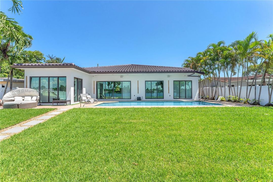 For Sale: $2,600,000 (3 beds, 3 baths, 0 Square Feet)