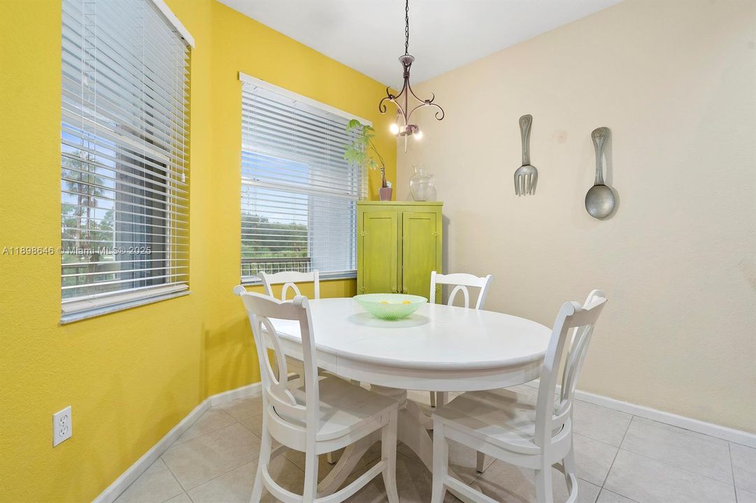 Active With Contract: $2,600 (3 beds, 2 baths, 1704 Square Feet)