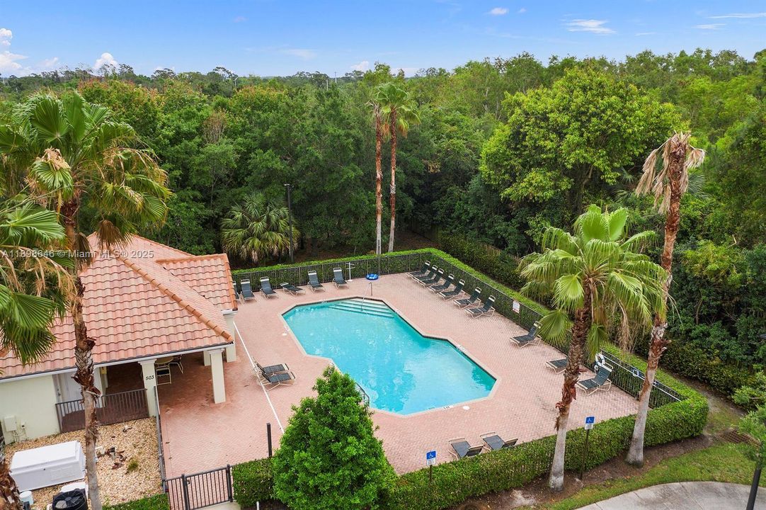 Active With Contract: $2,600 (3 beds, 2 baths, 1704 Square Feet)