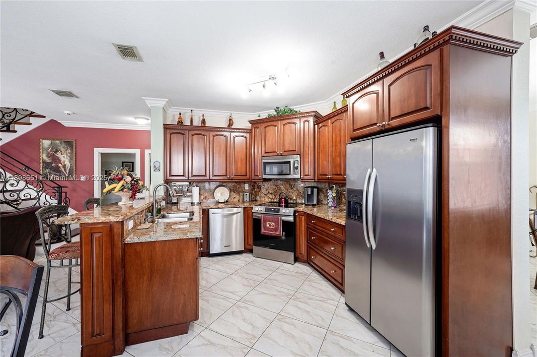 待售: $999,990 (4 贝兹, 2 浴室, 2372 平方英尺)