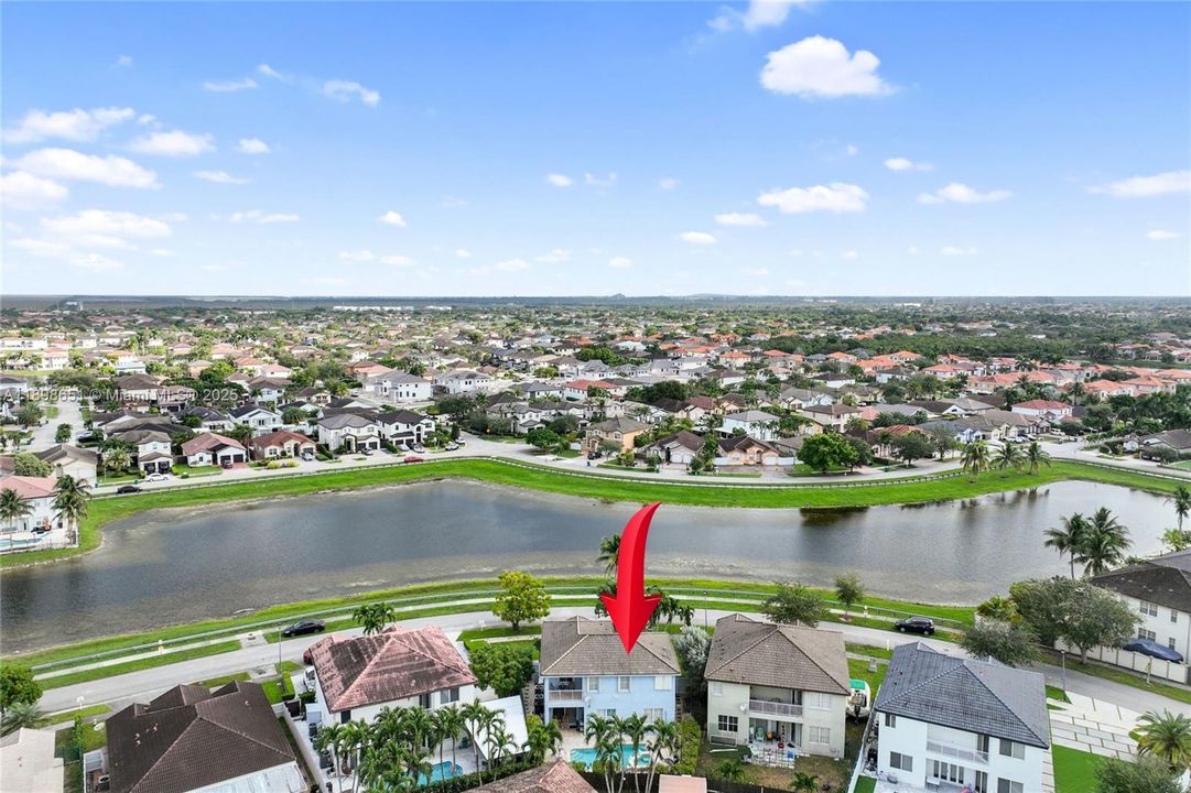 待售: $999,990 (4 贝兹, 2 浴室, 2372 平方英尺)