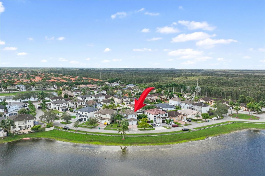 待售: $999,990 (4 贝兹, 2 浴室, 2372 平方英尺)