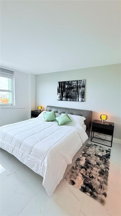 На продажу: $1,250,000 (2 спален, 2 ванн, 1080 Квадратных фут)