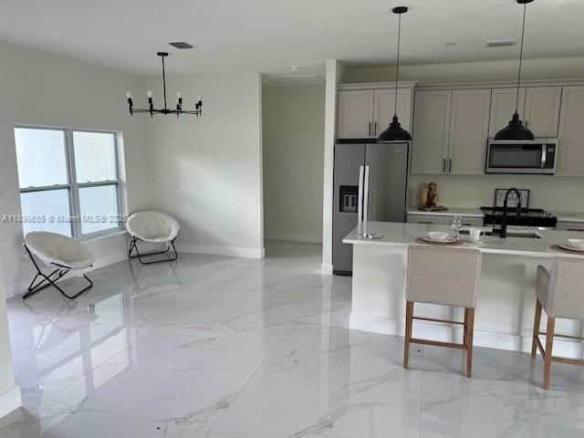 Recently Rented: $2,450 (3 beds, 2 baths, 0 Square Feet)