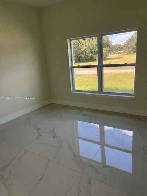 Recently Rented: $2,450 (3 beds, 2 baths, 0 Square Feet)