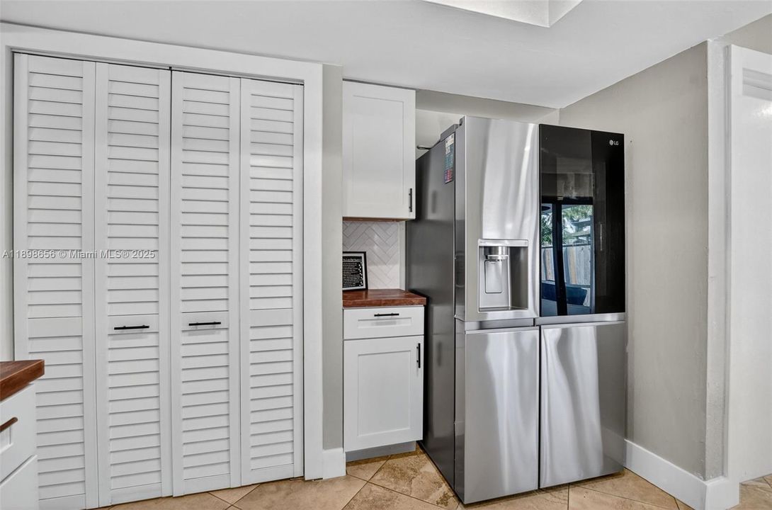 合同活跃: $525,000 (2 贝兹, 2 浴室, 1438 平方英尺)