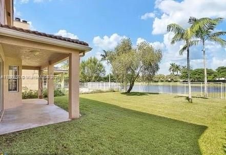 For Rent: $5,500 (5 beds, 3 baths, 3092 Square Feet)