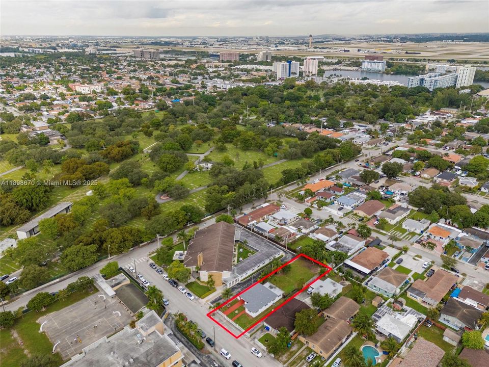 Active With Contract: $769,000 (3 beds, 2 baths, 1648 Square Feet)