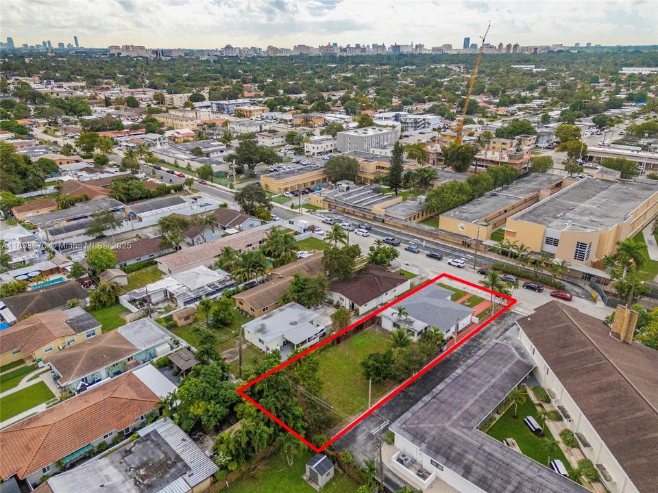 Active With Contract: $769,000 (3 beds, 2 baths, 1648 Square Feet)