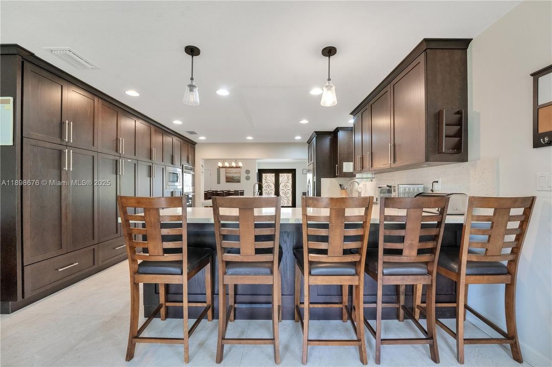 En Renta: $5,003 (4 camas, 2 baños, 2960 Pies cuadrados)