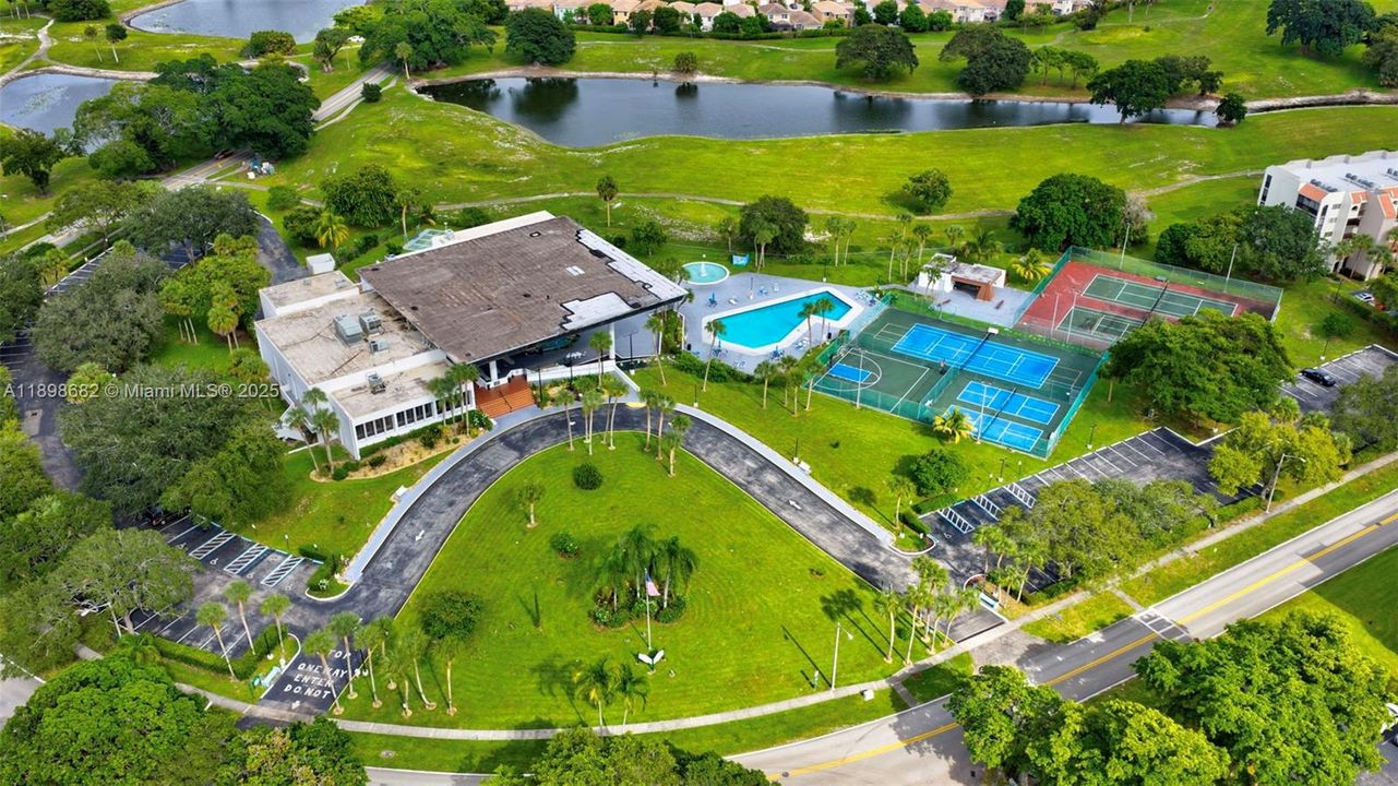 En Venta: $149,900 (3 camas, 2 baños, 1583 Pies cuadrados)