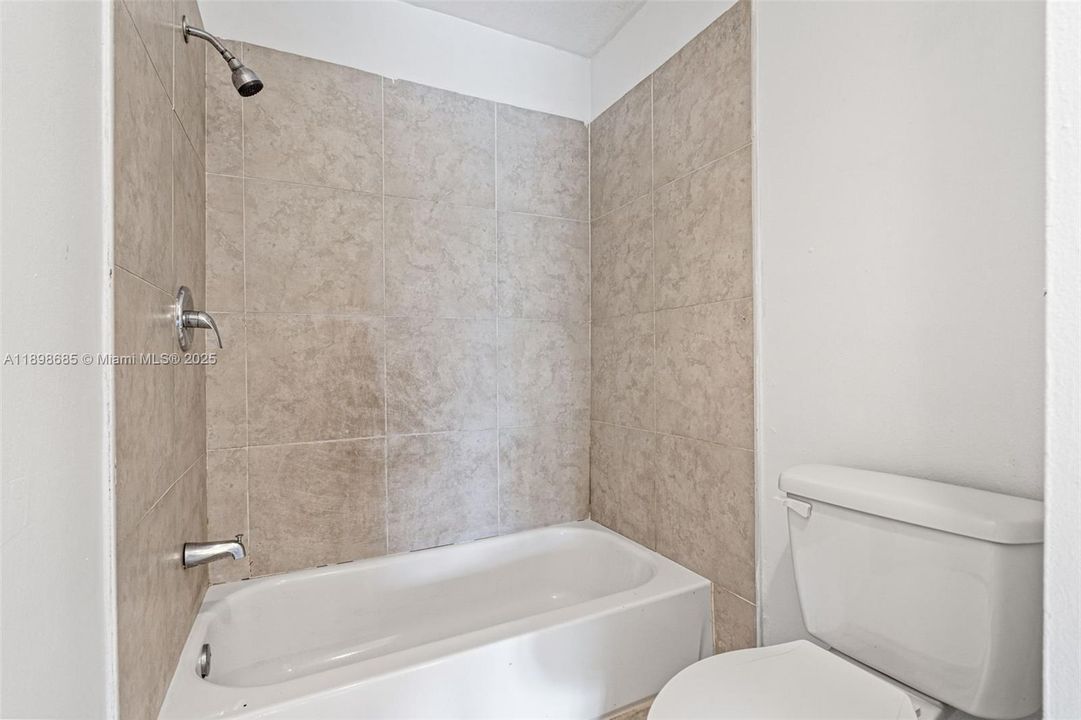 For Sale: $299,000 (4 beds, 2 baths, 1596 Square Feet)